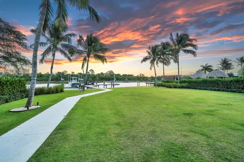 $8,595,000 | 14140 Paradise Point Road, Palm Beach Gardens, FL 33410