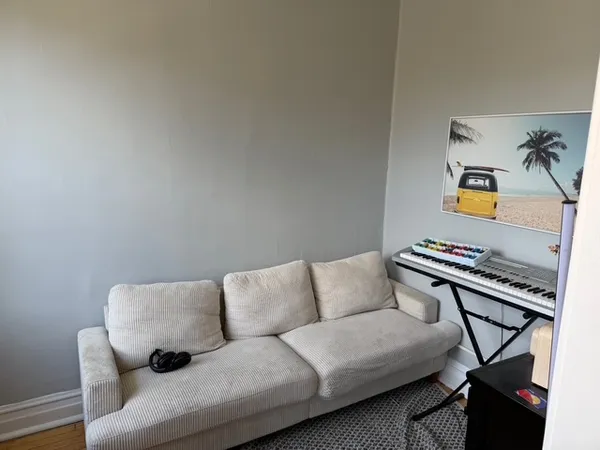 $1,850 | 1933 North Damen Avenue, Unit 3, Chicago, IL 60647