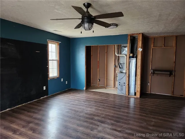 $91,998 | 13515 Buffalo Trace Road, Palmyra, IN 47164