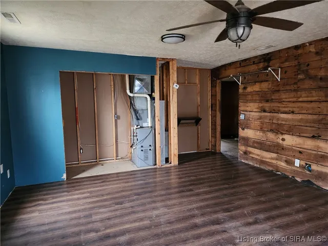 $91,998 | 13515 Buffalo Trace Road, Palmyra, IN 47164