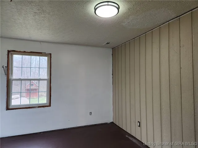 $91,998 | 13515 Buffalo Trace Road, Palmyra, IN 47164