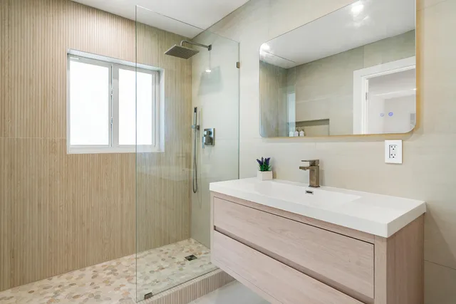 $2,399,000 | 240 Mohawk Street, Tavernier, FL 33070