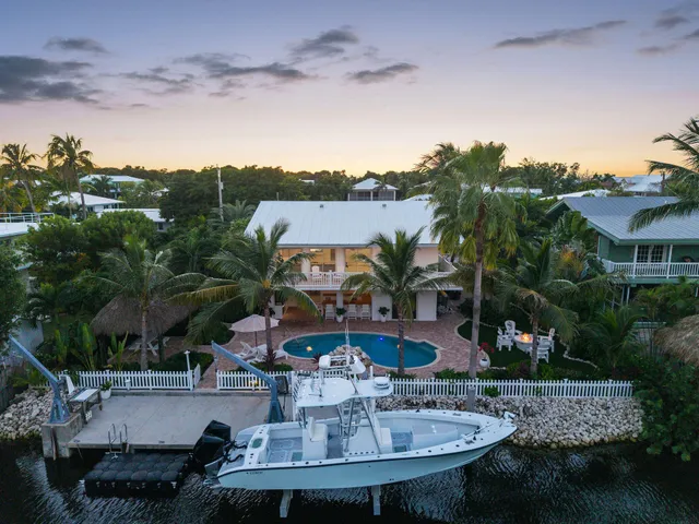 $2,399,000 | 240 Mohawk Street, Tavernier, FL 33070