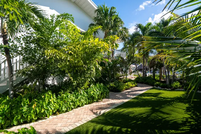 $2,399,000 | 240 Mohawk Street, Tavernier, FL 33070