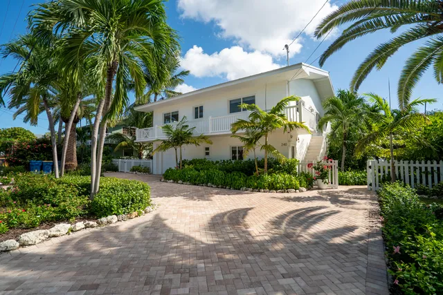 $2,399,000 | 240 Mohawk Street, Tavernier, FL 33070