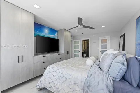 $769,000 | 340 Sunset Drive, Unit 1810, Fort Lauderdale, FL 33301