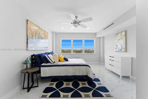 $769,000 | 340 Sunset Drive, Unit 1810, Fort Lauderdale, FL 33301
