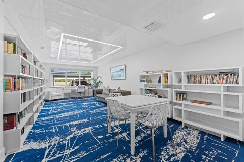 $769,000 | 340 Sunset Drive, Unit 1810, Fort Lauderdale, FL 33301