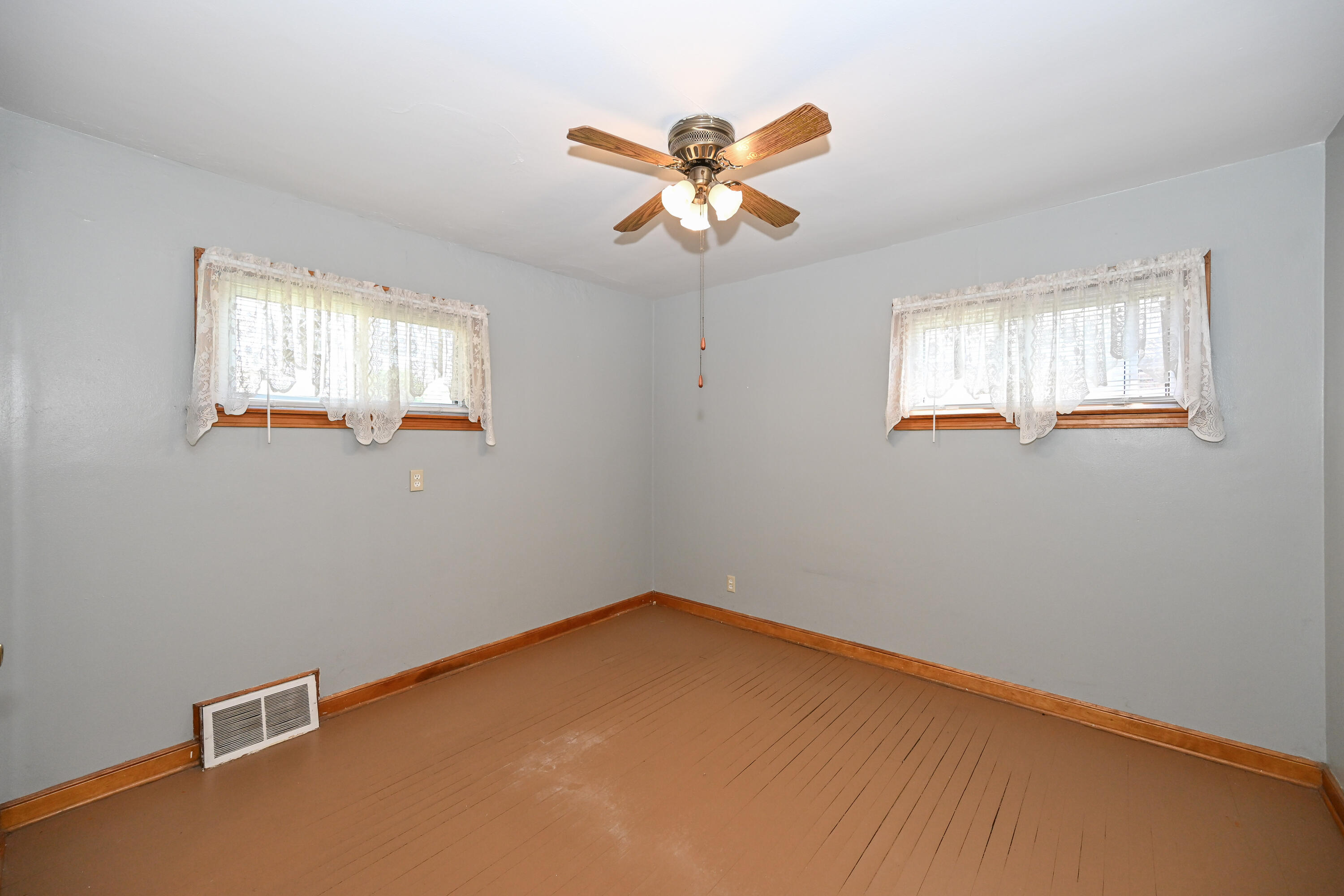 4164 South 4th Street Milwaukee, WI 53207 - Photo 15 of 30 DZ4164-15