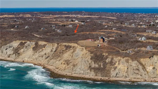 $1,895,000 | 0 Mohegan Trail, Block Island, RI 02807