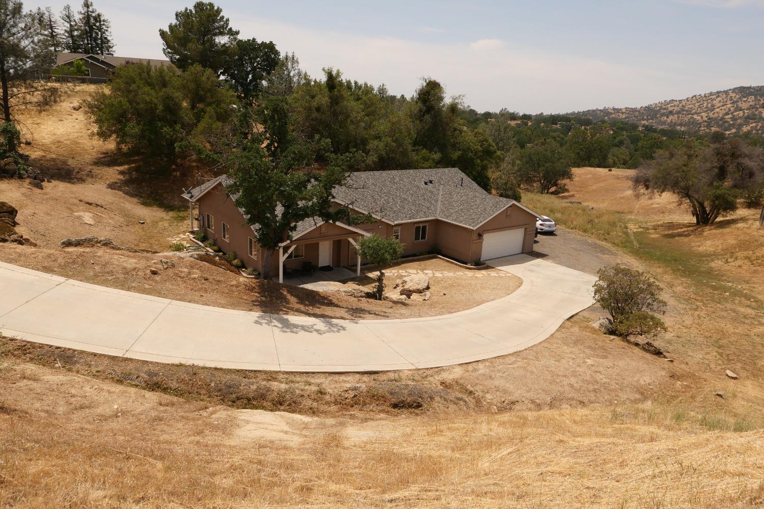 29100 Revis Road Coarsegold, CA 93614 - Photo 1 of 28 Gallery Image 1