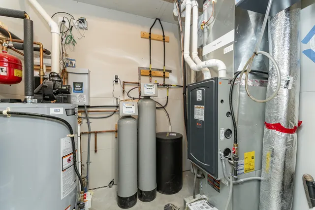 $684,900 | 7630 County 15 Road Southwest, Stewartville, MN 55976