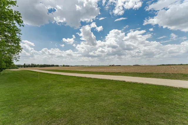 $684,900 | 7630 County 15 Road Southwest, Stewartville, MN 55976