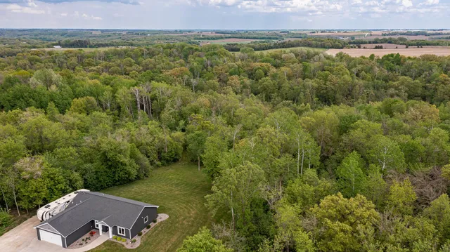 $684,900 | 7630 County 15 Road Southwest, Stewartville, MN 55976