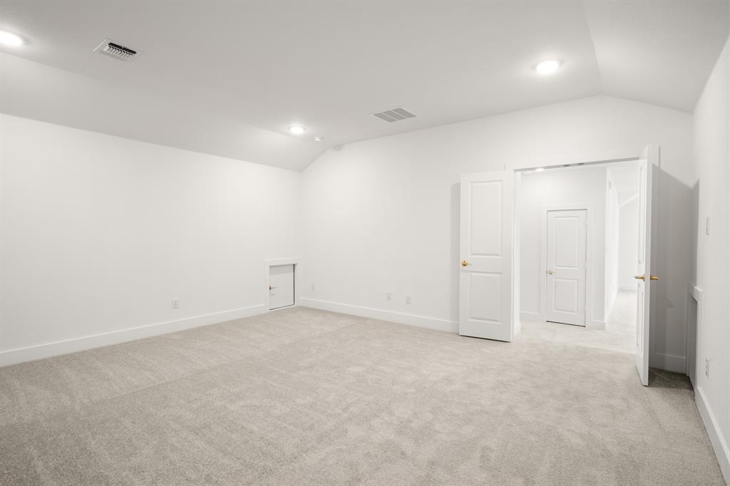 1725 Nesting Robin Lane Krum, TX 76249 - Photo 23 of 27 an empty room with an entryway