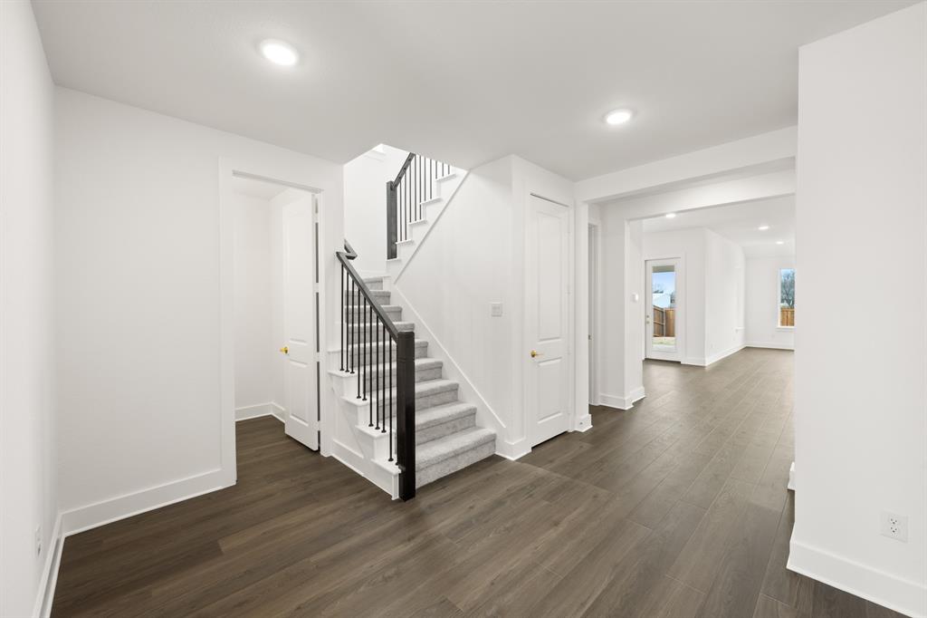 1725 Nesting Robin Lane Krum, TX 76249 - Photo 7 of 27 a view of entryway with wooden floor