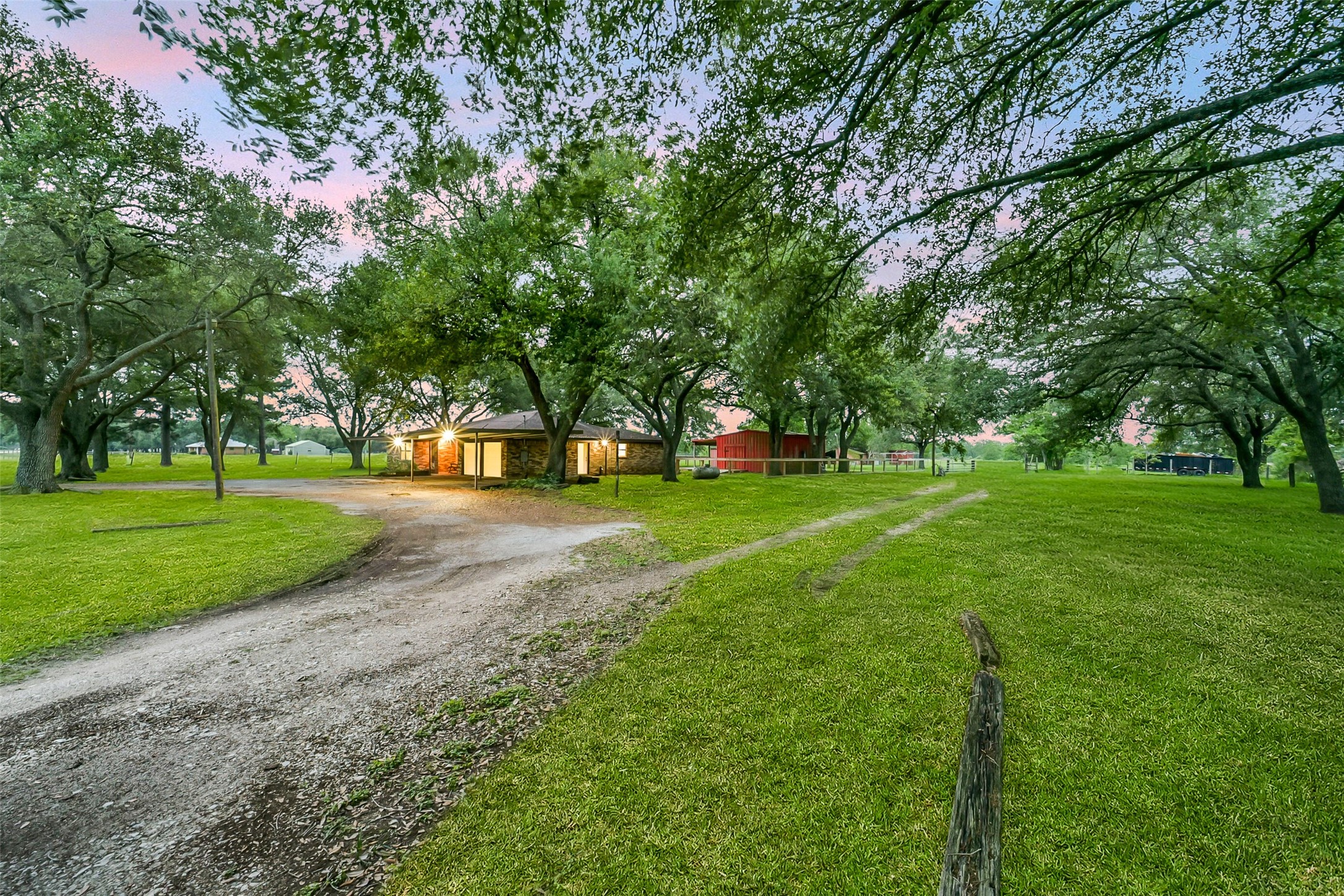 9606 Needville Fairchilds Road Needville, TX 77461 - Photo 3 of 46