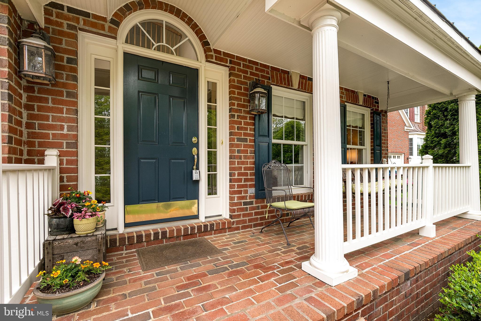 6076 Deer Ridge Trail Springfield, VA 22150 - Photo 3 of 62