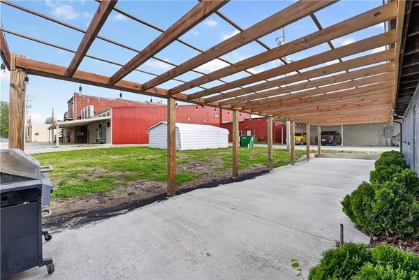 $150,000 | 405 North Virginia Avenue, Adrian, MO 64720