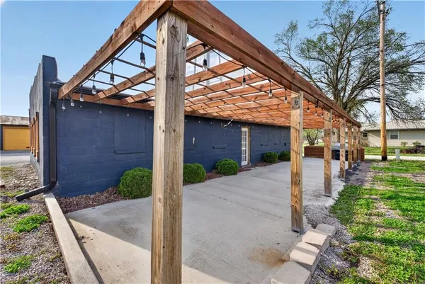 $150,000 | 405 North Virginia Avenue, Adrian, MO 64720