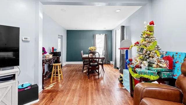 $2,900 | 6-8 Crescent Street, Unit 6, Whitinsville, MA 01588