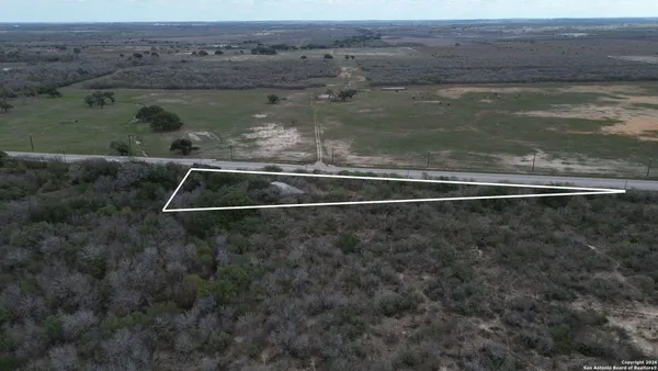 $24,000 | 16583 Highway 80, Gillett, TX 78116