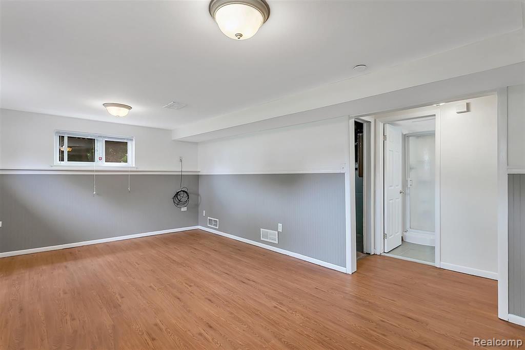 12062 Racine Road Warren, MI 48093 - Photo 34 of 46