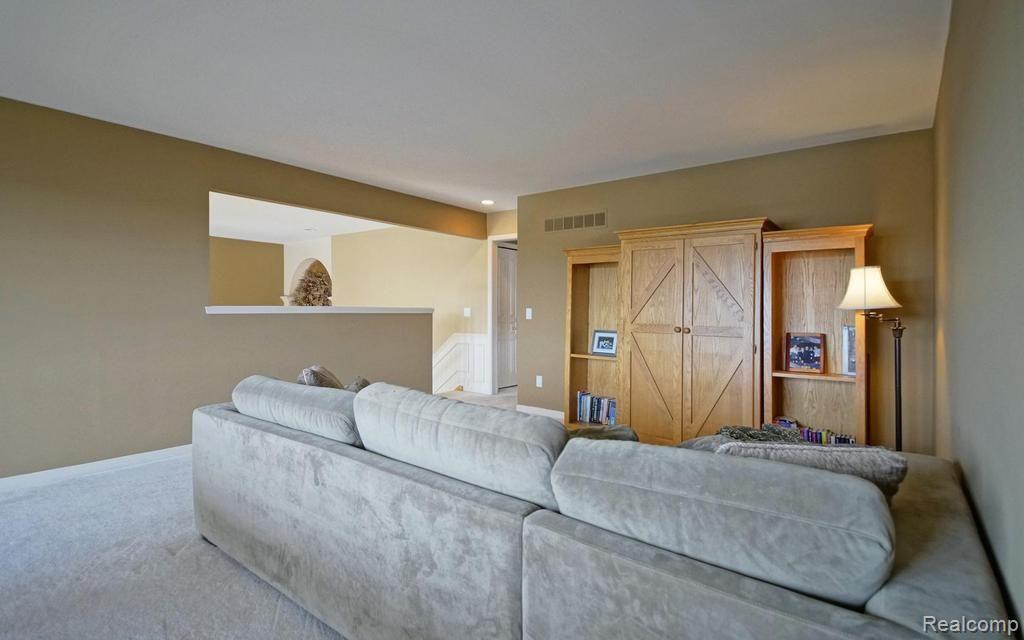 17126 Orchard Ridge Road Northville, MI 48168 - Photo 27 of 31 18-photo-web-1024x640-57290.jpg