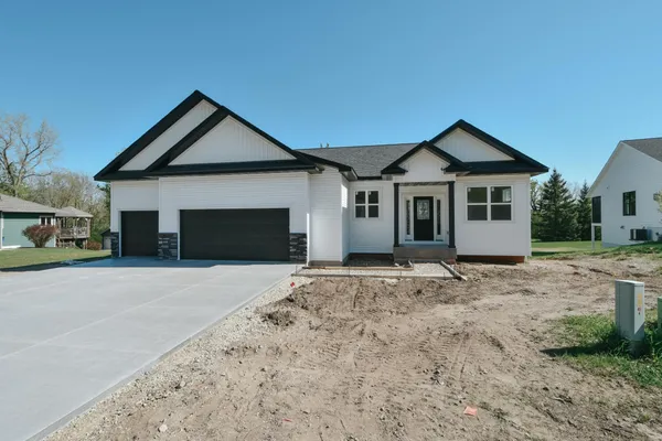 $589,900 | 5542 Cannon Dale, Red Wing, MN 55066
