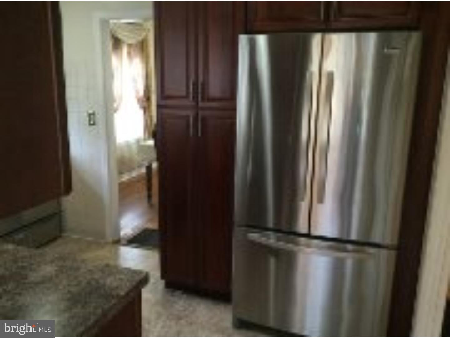 529 South Fairview Street Riverside, NJ 08075 - Photo 5 of 20