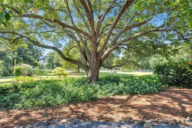 $1,100,000 | 117 Fairgrounds Boulevard, Bush, LA 70431