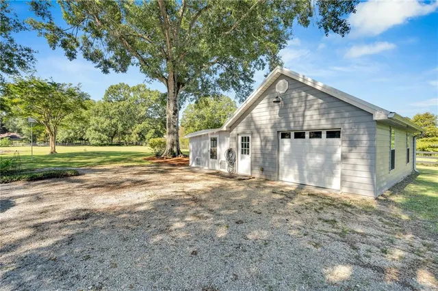 $1,100,000 | 117 Fairgrounds Boulevard, Bush, LA 70431