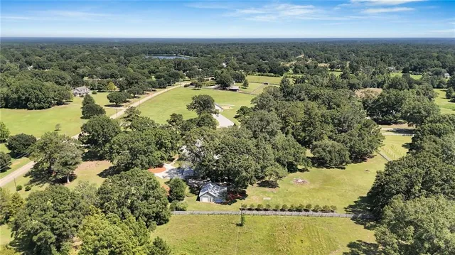 $1,100,000 | 117 Fairgrounds Boulevard, Bush, LA 70431