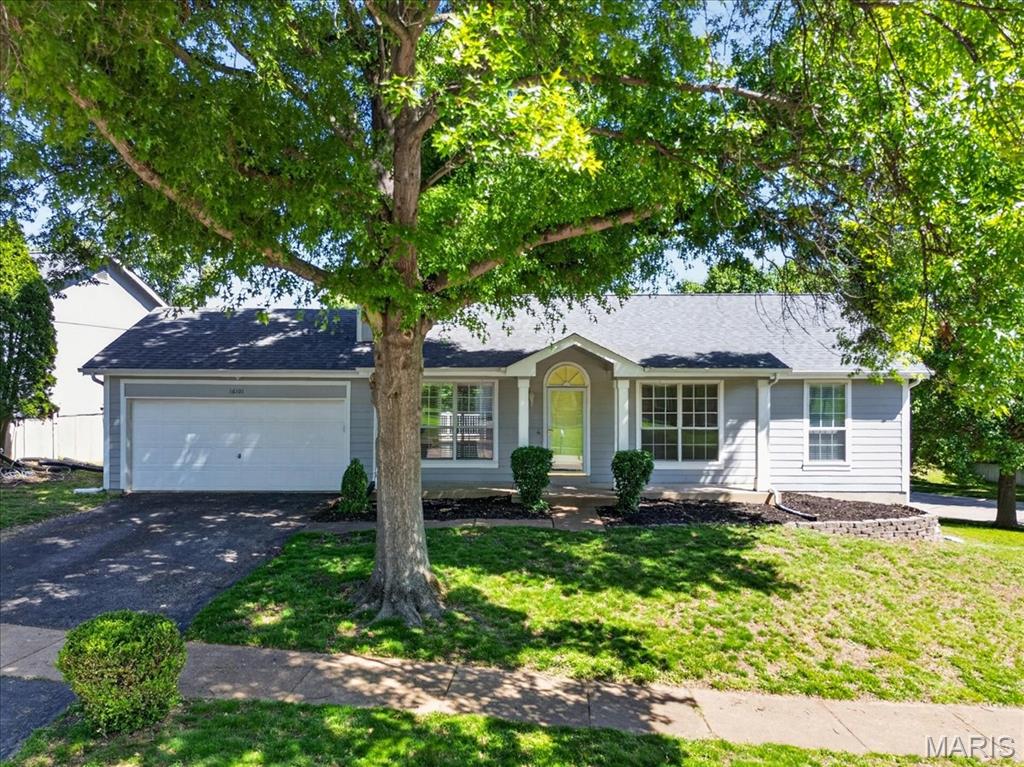 16101 Castlerea Boulevard Ellisville, MO 63021 - Photo 1 of 26