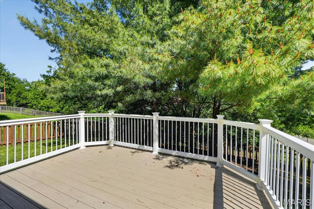 16101 Castlerea Boulevard Ellisville, MO 63021 - Photo 22 of 26