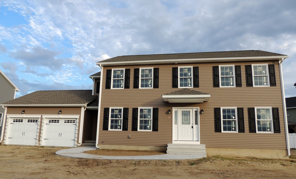 17 Silvia Street Springfield, MA 01104 - Photo 1 of 27 Gallery Image 1