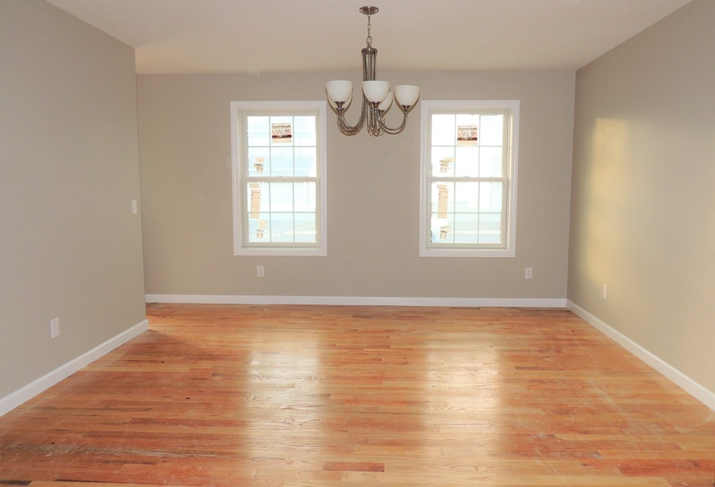 17 Silvia Street Springfield, MA 01104 - Photo 11 of 27 Gallery Image 11
