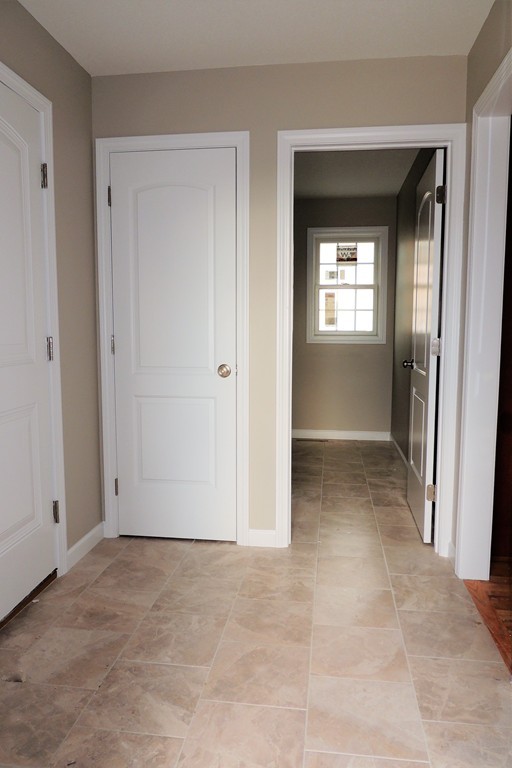 17 Silvia Street Springfield, MA 01104 - Photo 14 of 27 Gallery Image 14