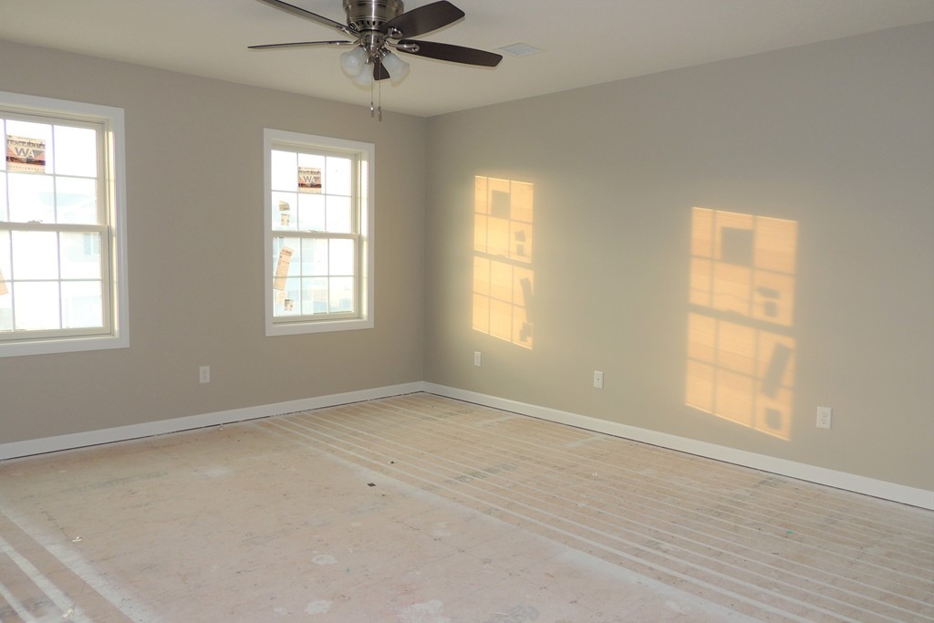 17 Silvia Street Springfield, MA 01104 - Photo 16 of 27 Gallery Image 16