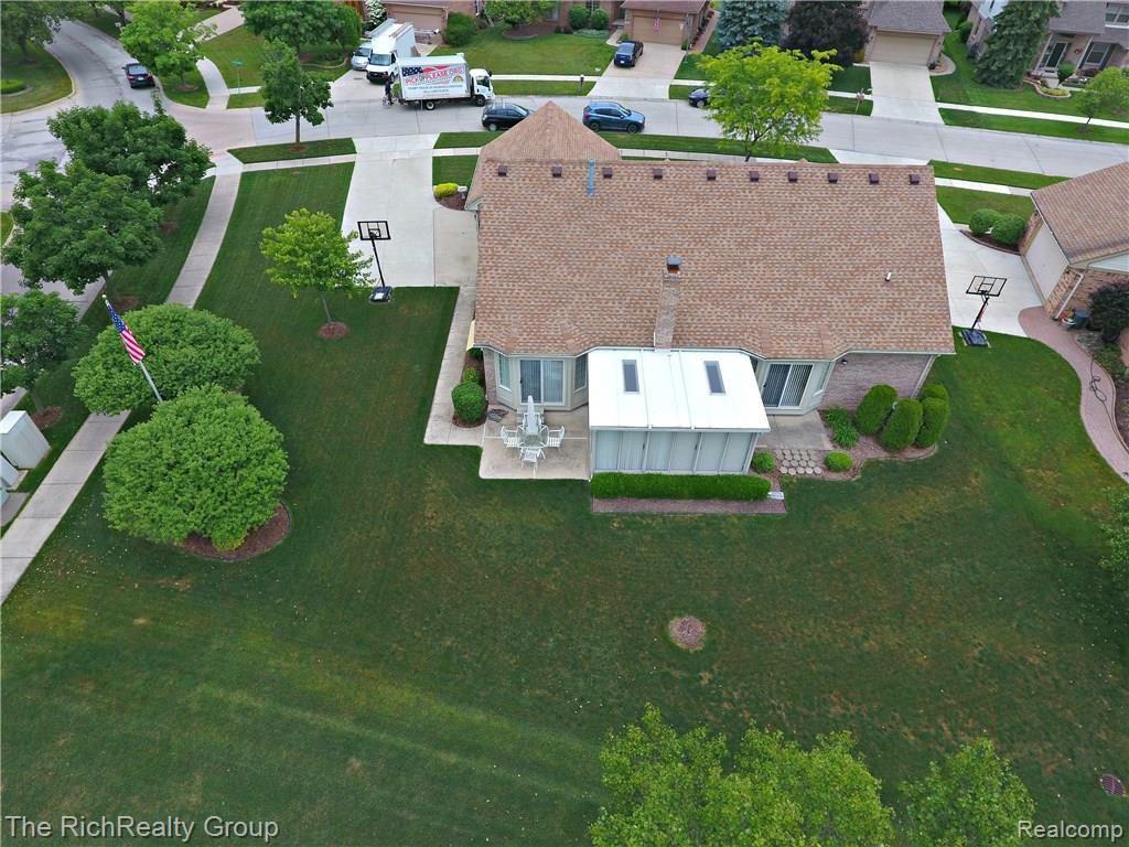 45167 Glengarry Road Canton, MI 48188 - Photo 3 of 39 Aerial view of back