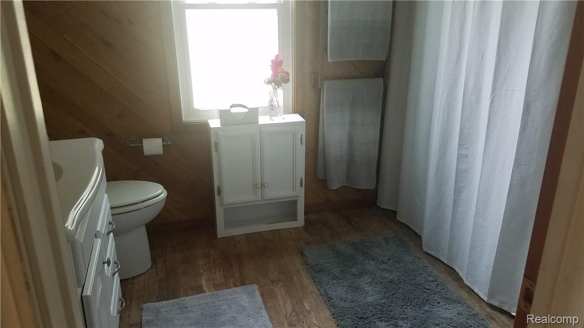 6279 East Pierson Road Flint, MI 48506 - Photo 10 of 14 Bathroom.jpg