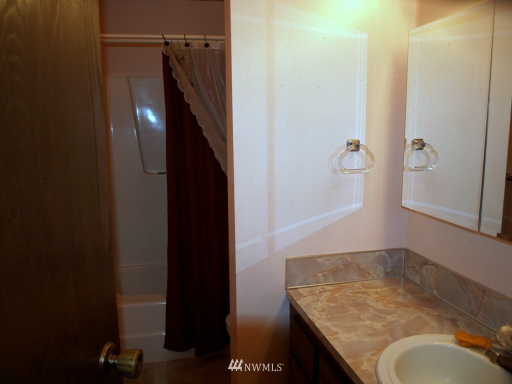 63 Mox Chehalis Road Elma, WA 98541 - Photo 9 of 15 Gallery Image 9