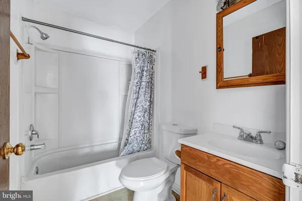 $240,000 | 210 Brunswick Road, Stephens City, VA 22655