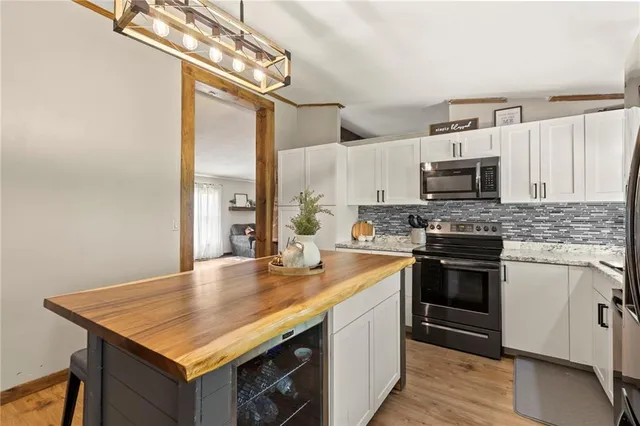 $430,000 | 14115 South Sam Moore Road, Lone Jack, MO 64070