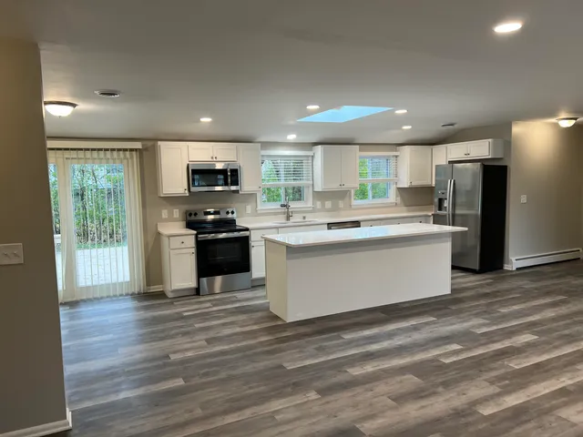 $529,000 | 1840 Lone Oak Circle West, Brookfield, WI 53045