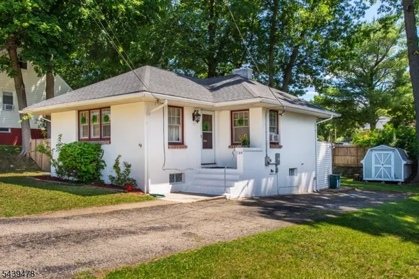 $415,000 | 144 Baker Street, Dover, NJ 07801