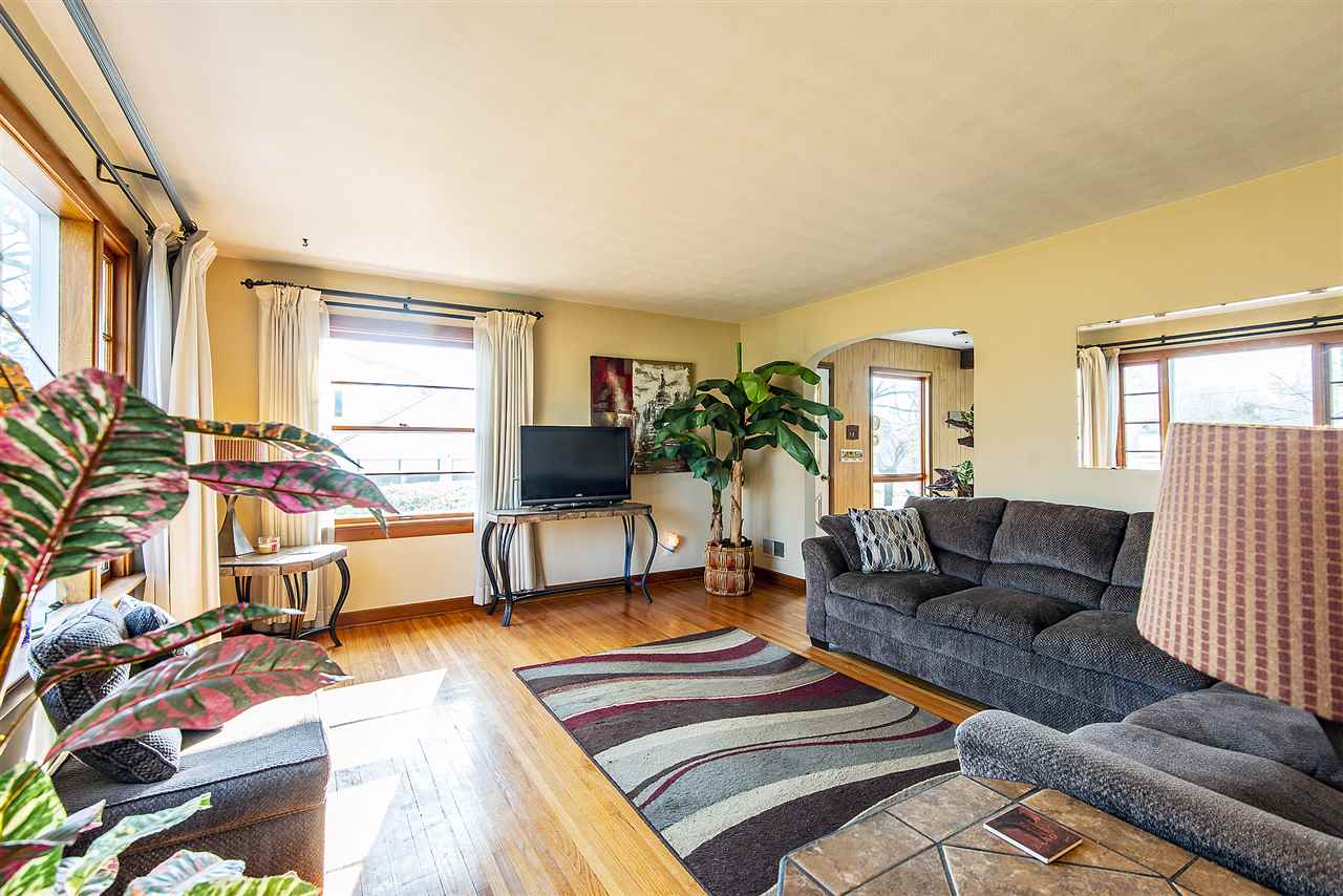 4448 Stellhorn Road Fort Wayne, IN 46815 - Photo 4 of 27 Gallery Image 4