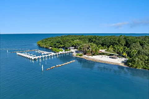 $75,000,000 | 10 Cannon Point, Key Largo, FL 33037
