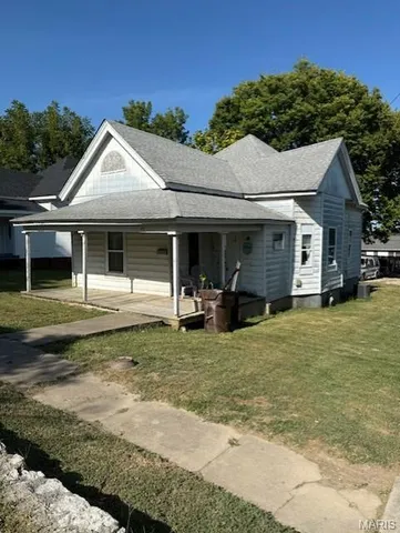 $109,900 | 410 North 5th Street, Elsberry, MO 63343