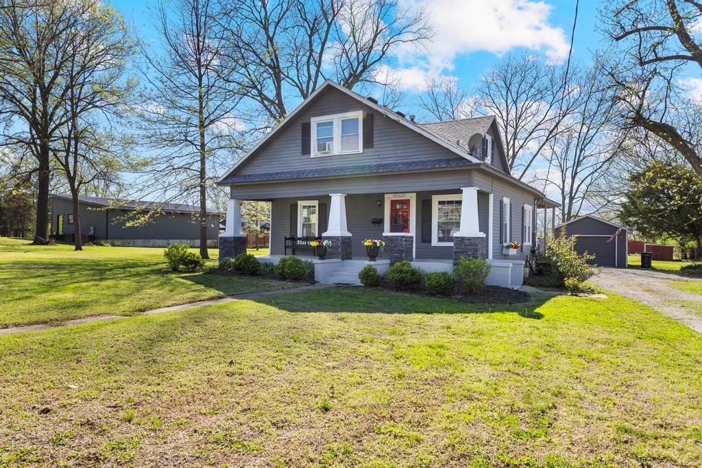 802 Heylman Street Fort Scott, KS 66701 - Photo 2 of 31